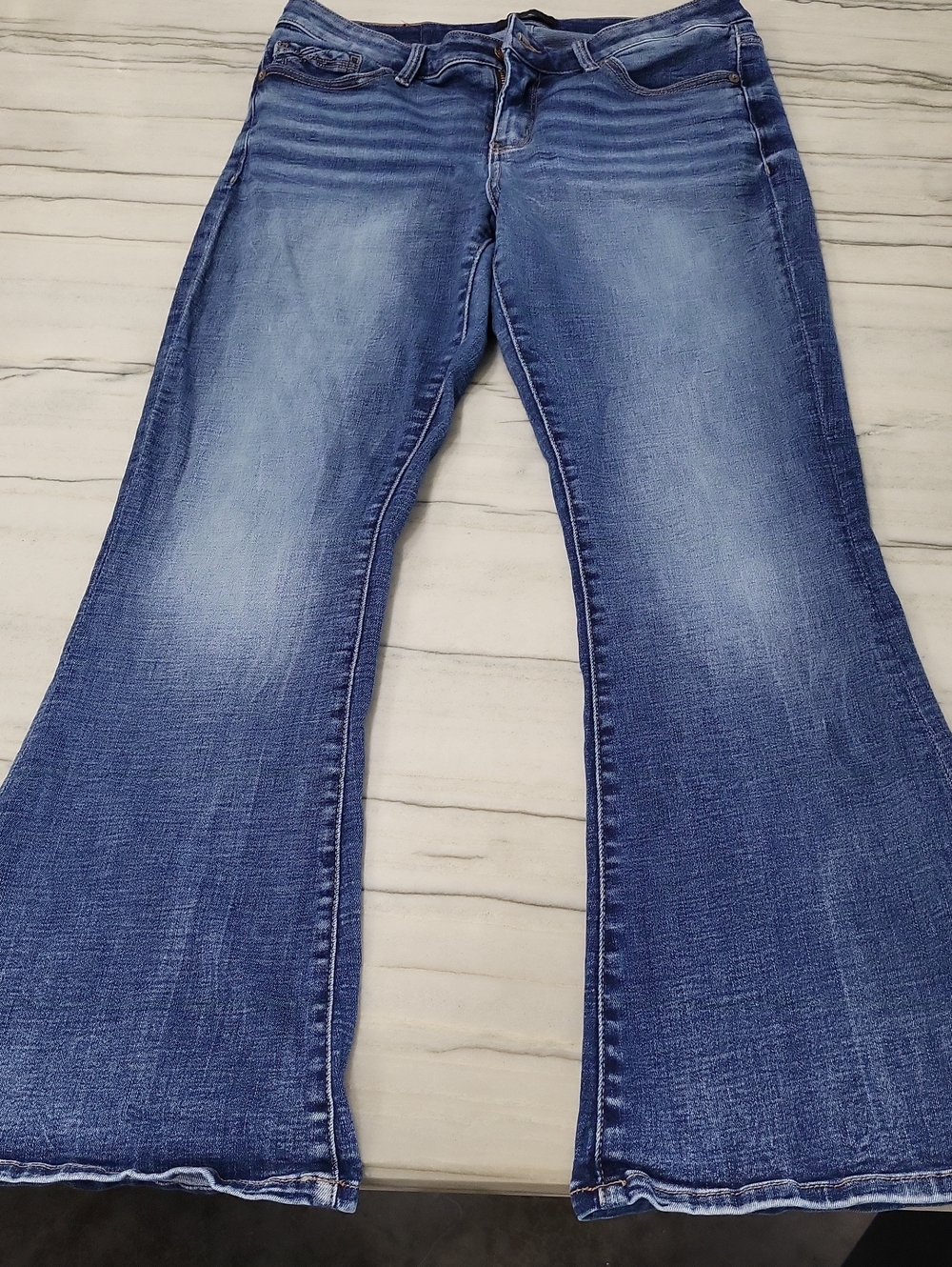 Buckle Women's Blue Flared Jeans